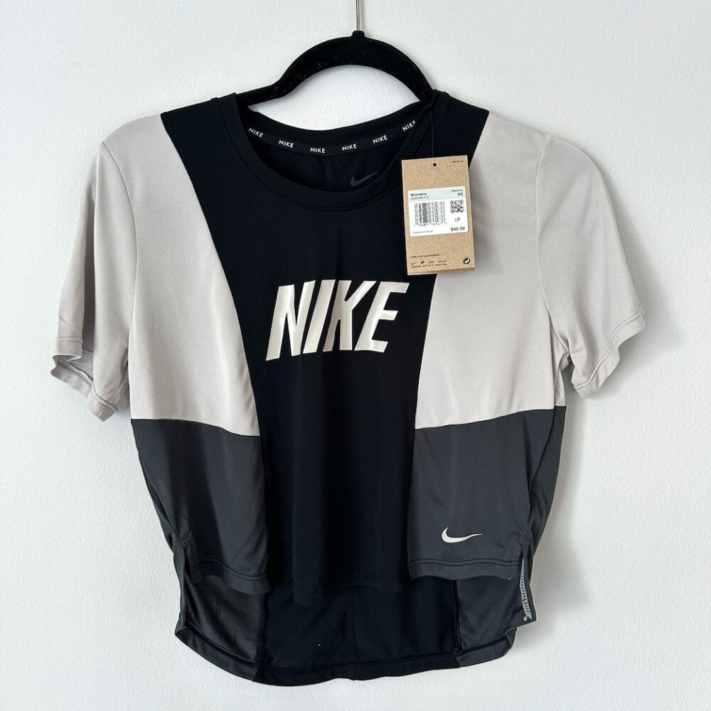 Women's crop top Nike Dri-Fit One Colorblock